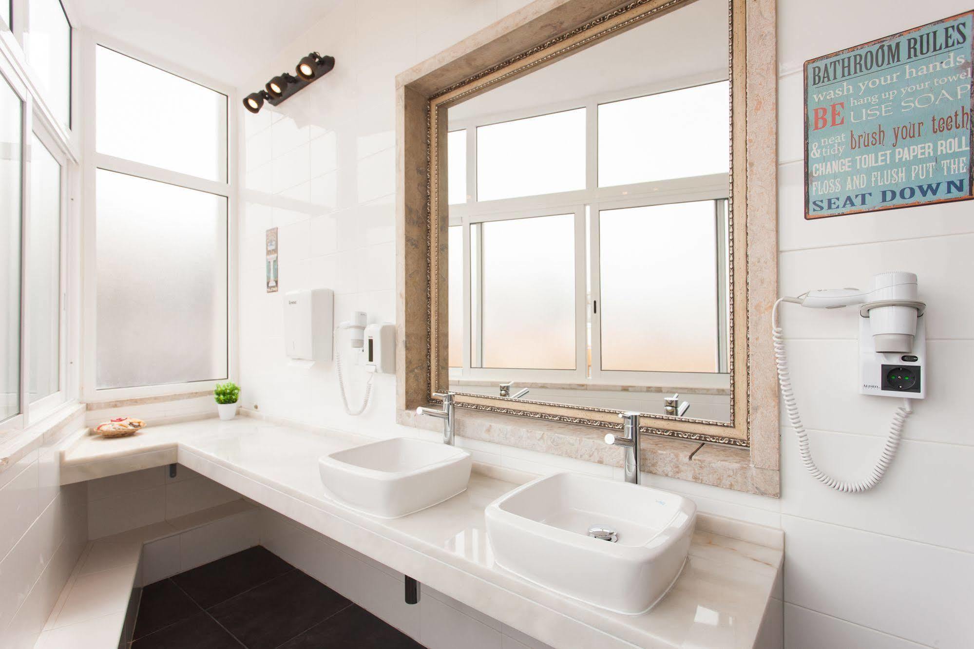 Be Lisbon Residence & Hostel Estefania Bagian luar foto